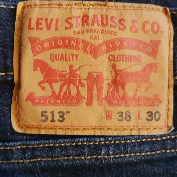 levi Strauss & Co. 513 Jean's W38 L30 - Picture 3 of 4